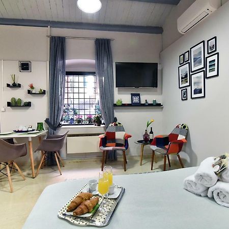 コルフ島 Charming Venetian Town House In The Old Town Of Corfuヴィラ エクステリア 写真