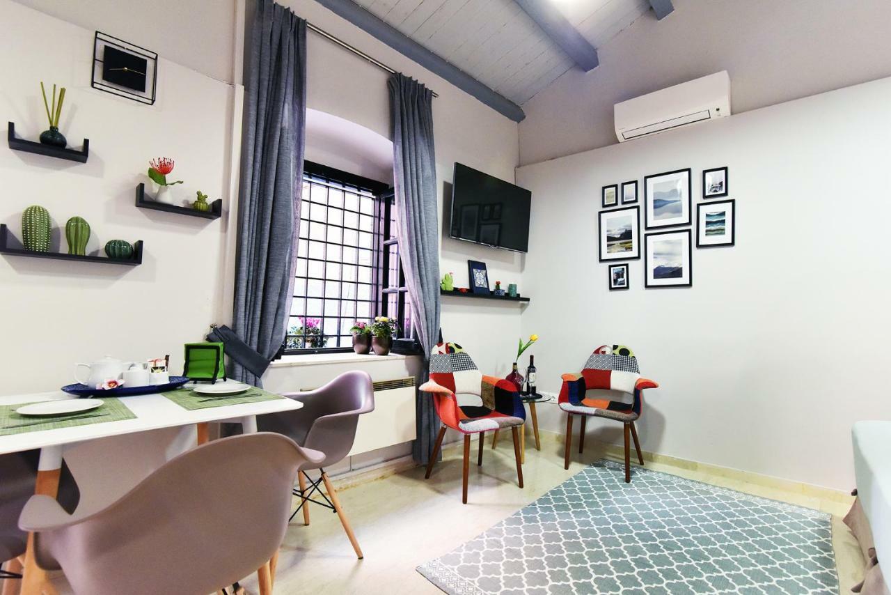 コルフ島 Charming Venetian Town House In The Old Town Of Corfuヴィラ エクステリア 写真
