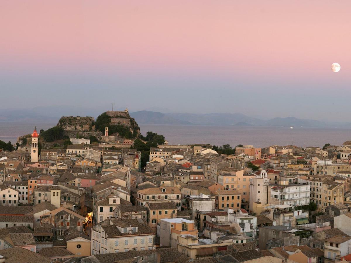 コルフ島 Charming Venetian Town House In The Old Town Of Corfuヴィラ エクステリア 写真