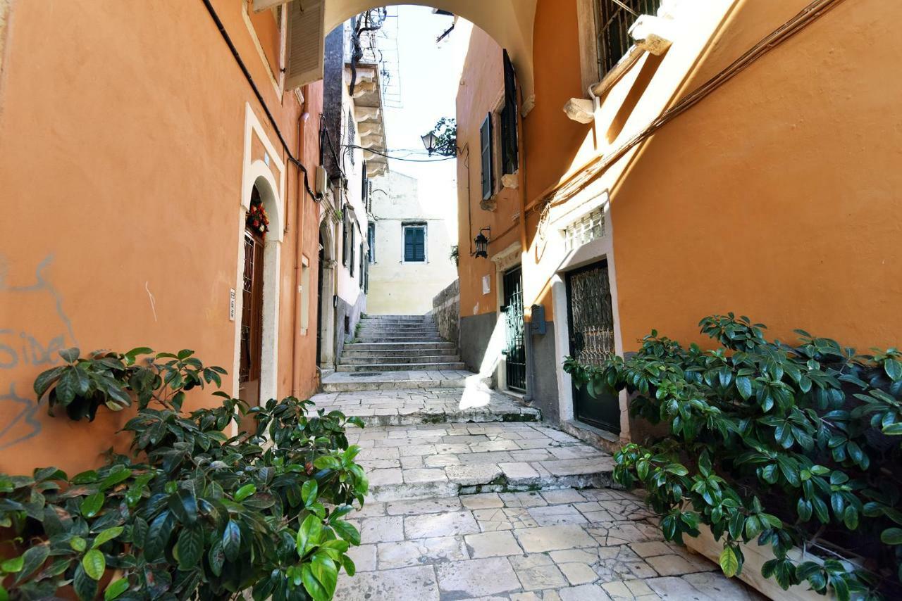 コルフ島 Charming Venetian Town House In The Old Town Of Corfuヴィラ エクステリア 写真