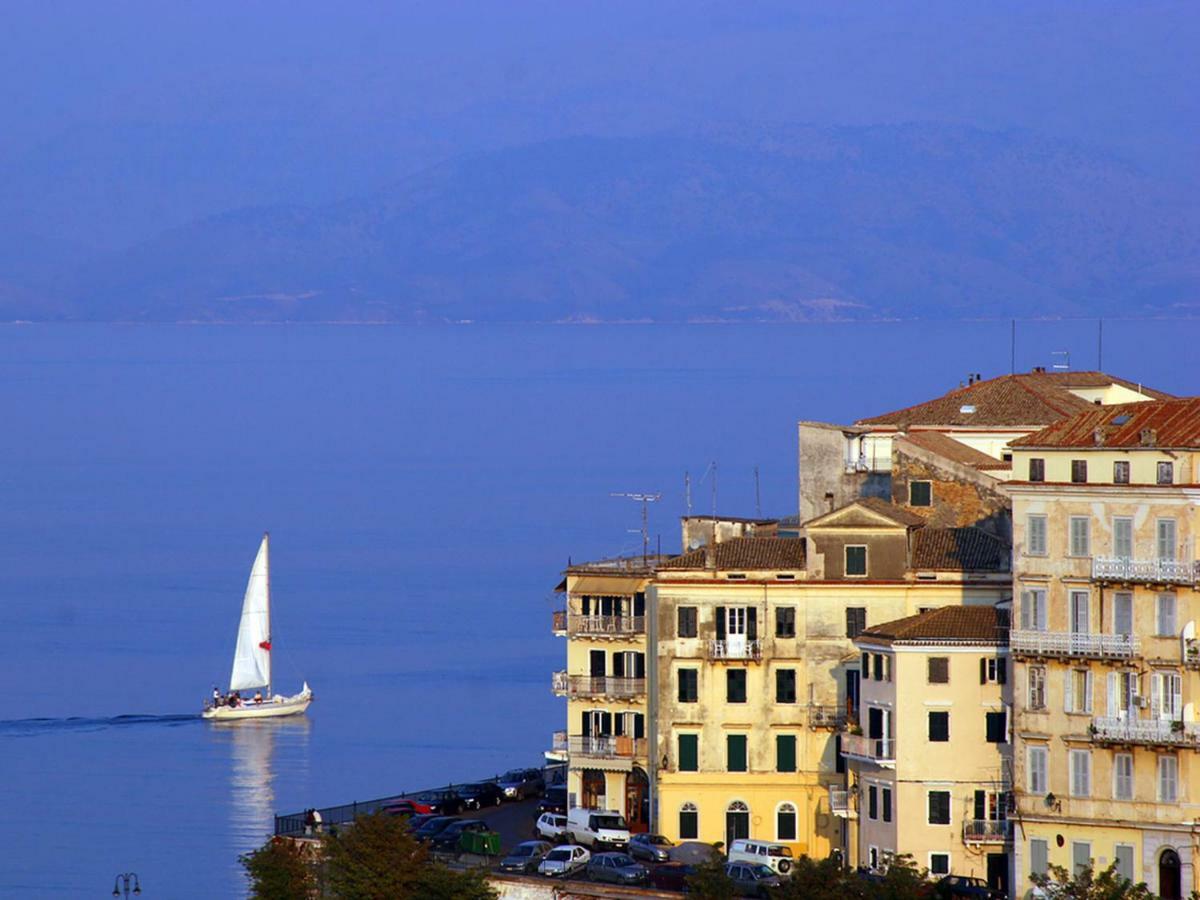コルフ島 Charming Venetian Town House In The Old Town Of Corfuヴィラ エクステリア 写真
