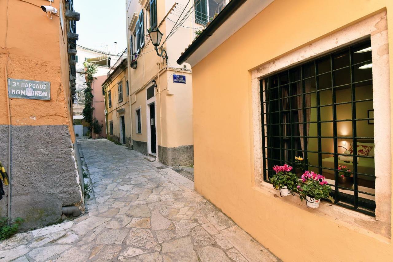 コルフ島 Charming Venetian Town House In The Old Town Of Corfuヴィラ エクステリア 写真